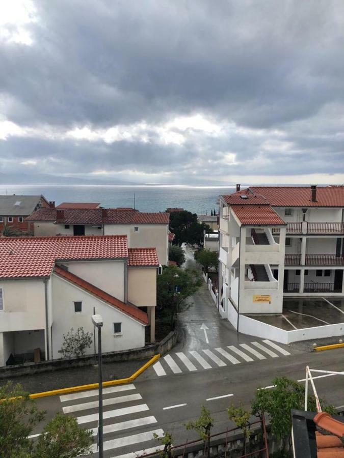Apartments With Private Parking Baška Voda Eksteriør billede